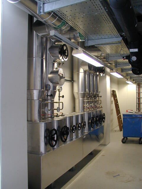 Neubau Werk 5 der Gambro Dialysatoren GmbH Hechingen, Apparate für Dampf, Kondensat, Heizwasser, Kalt- und Kühlwasser, Trinkwasser, Grauwasser, Prozesswasser, Stickstoff, Prozessluft, Druckluft, NMP und weitere Reinstmedien